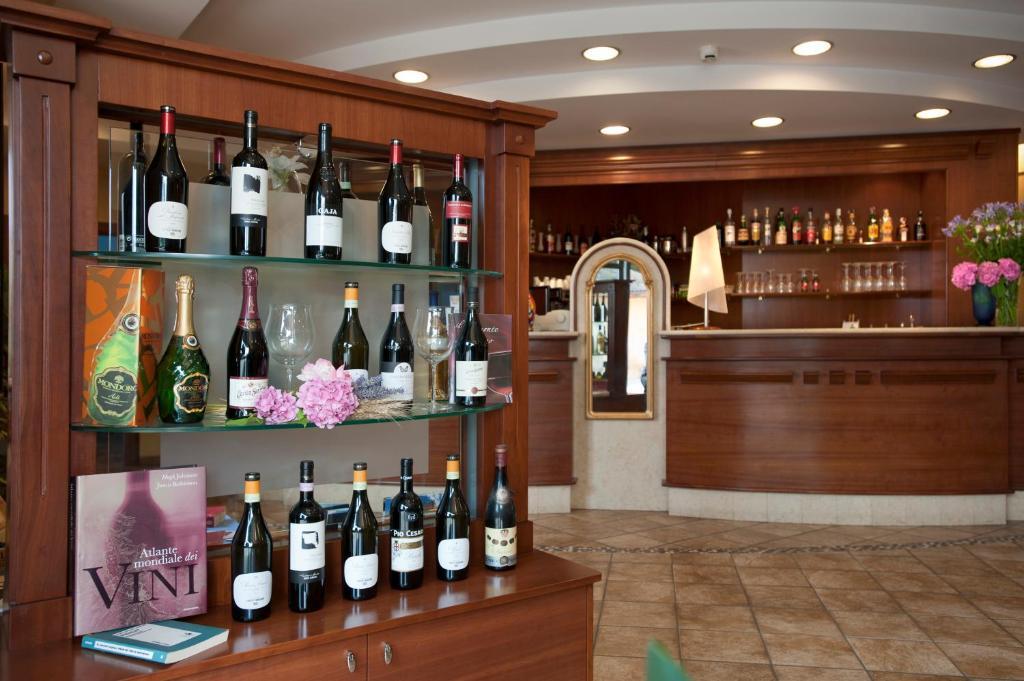Wine Hotel Munin Canale Buitenkant foto