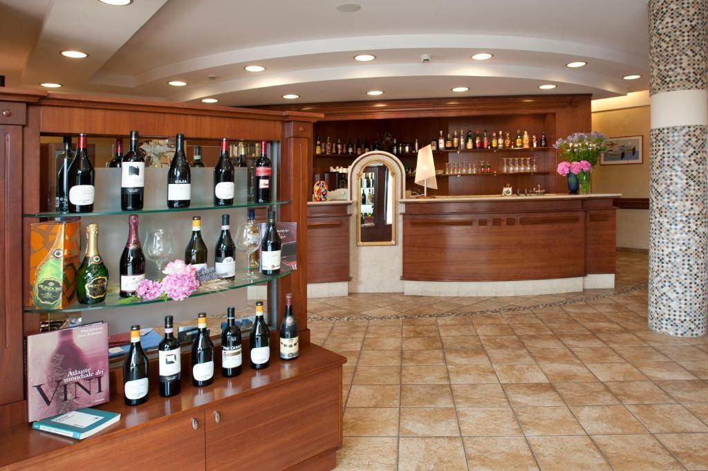 Wine Hotel Munin Canale Buitenkant foto